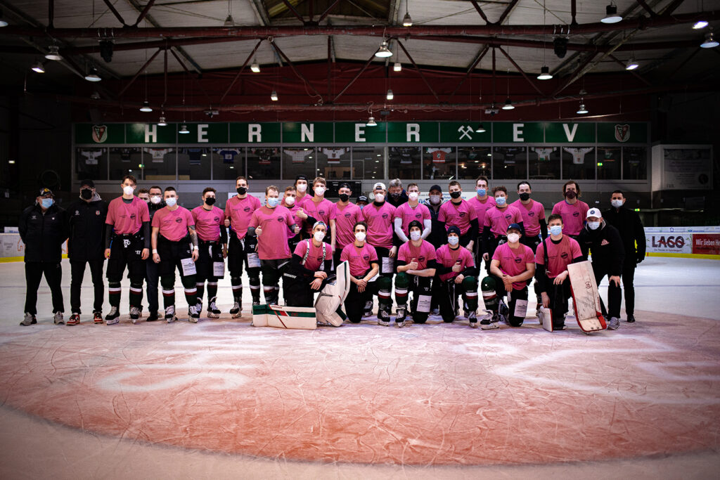 Pink gegen Rassismus